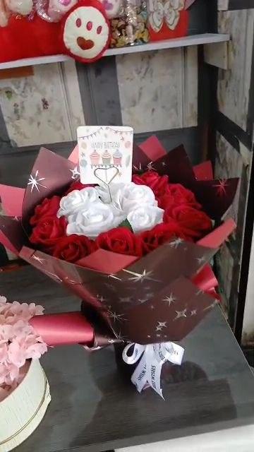 GIFT FLOWER DECOR