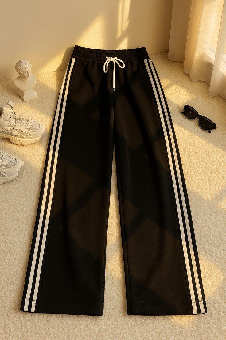 BLACK JOGGERS 2